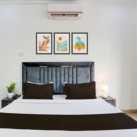 古尔冈Super Townhouse Sector 53 Golf Course Road公寓 外观 照片